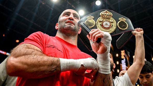 Гассиев успешно провел первую защиту. Титул чемпиона остается в России